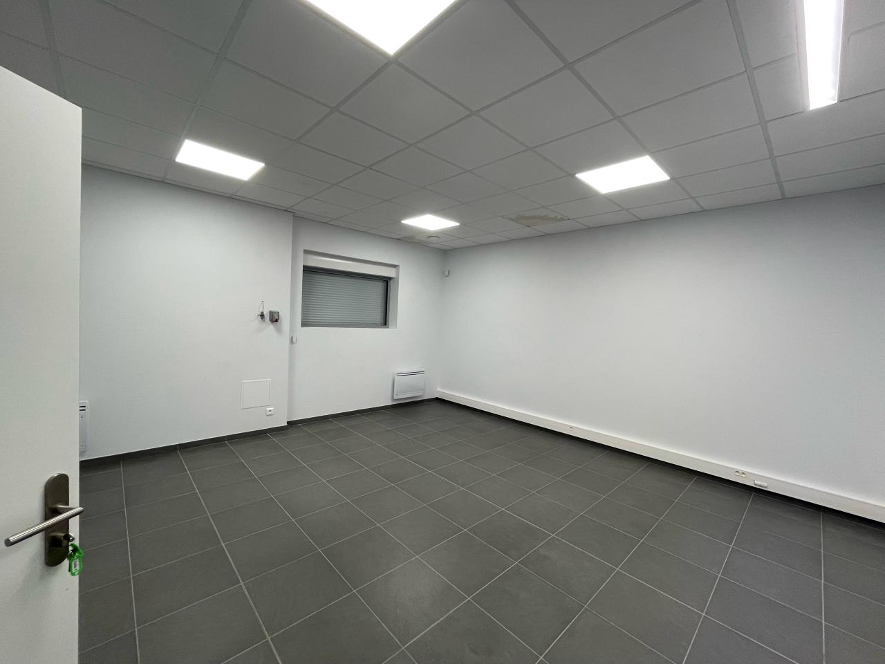Bureau Mont-Saint-Aignan 544m² Location bureau Mont-Saint-Aignan Seine-Maritime OLBUR2427073 1